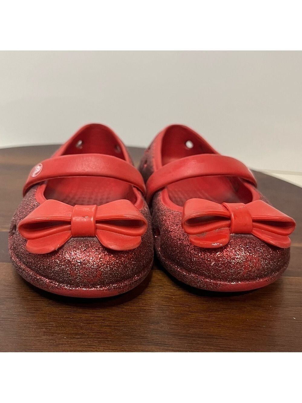 Crocs Toddler Mary Jane Red Glitter Ballet Flats – Size 5